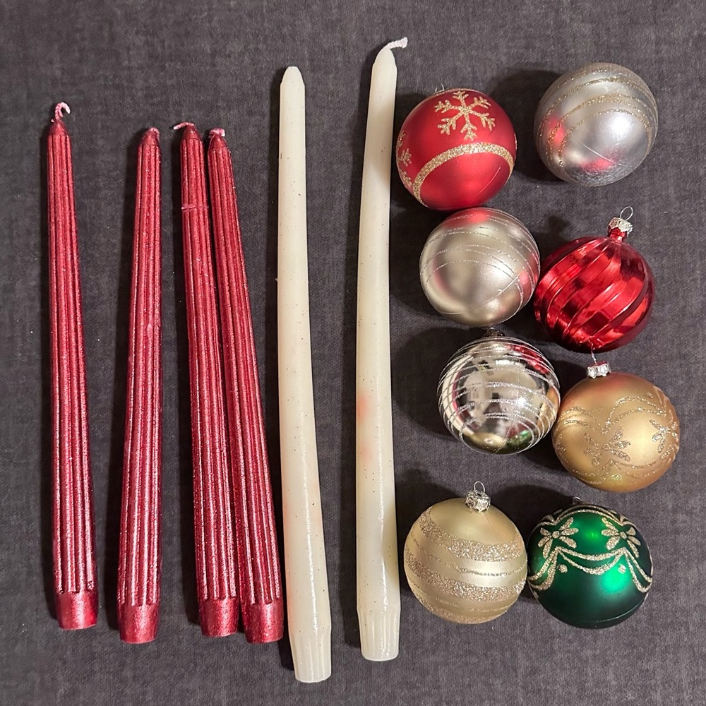 Lot of 6 Random Candles And  Christmas Ornaments